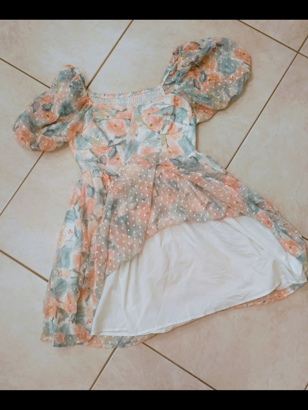 SHEIN Peach & Sage Floral Puff Sleeve Kids Dress - Picture 2 of 6